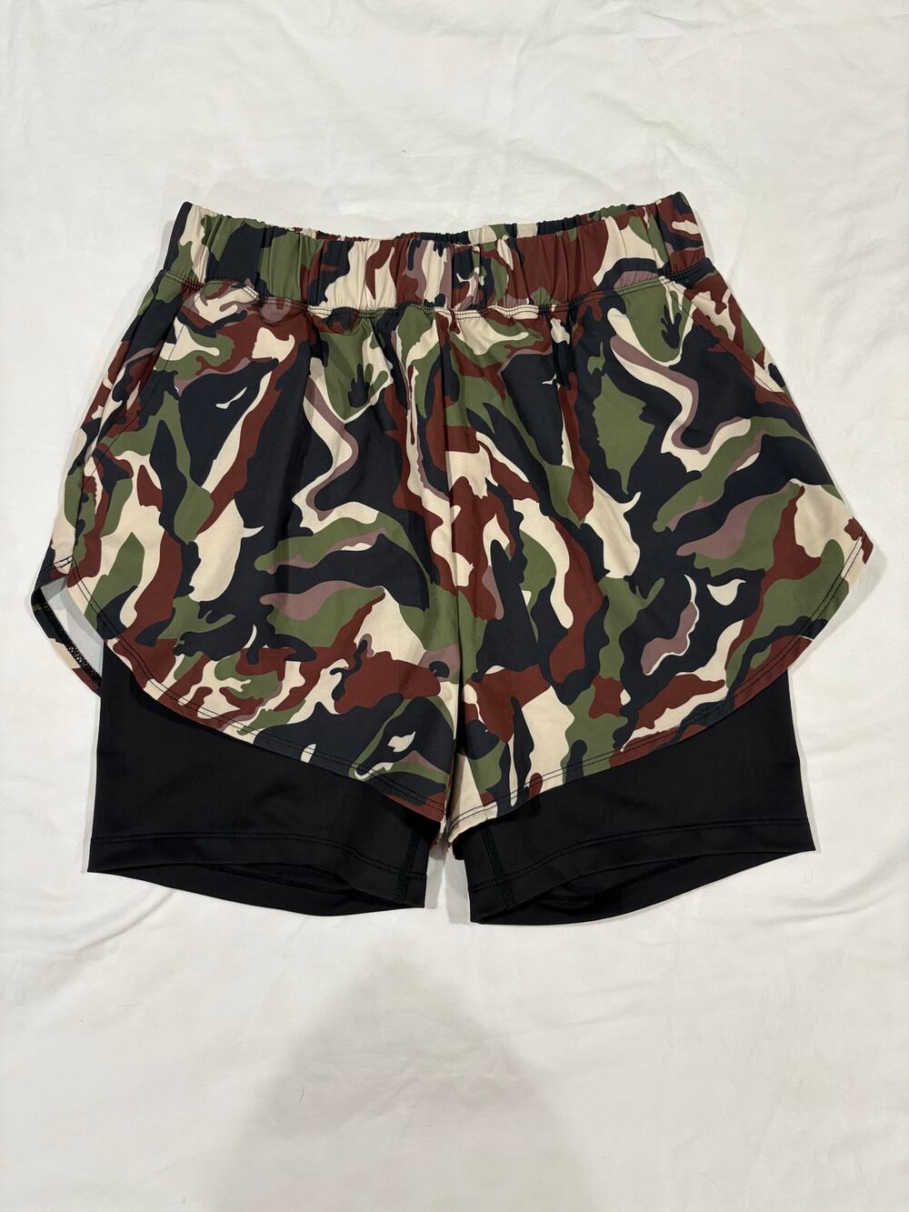 NWOT Year of Ours Athletic Camo Layered Shorts w/ Pockets Size Small